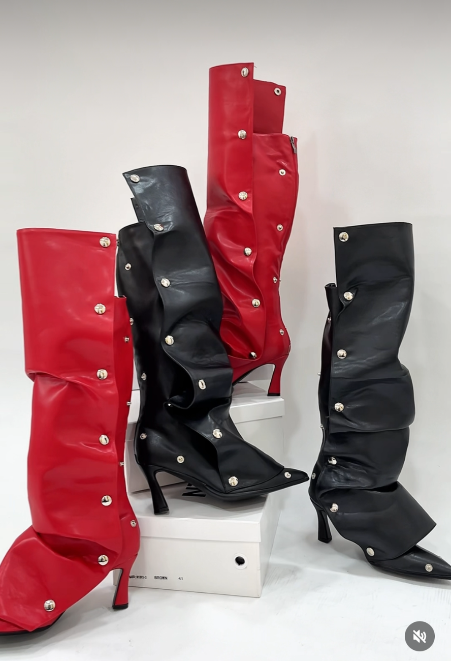 SCARLET BOOTS - RED