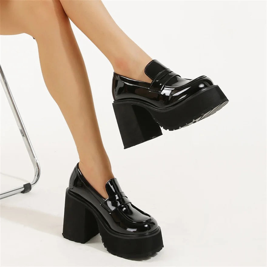 School Petty boot