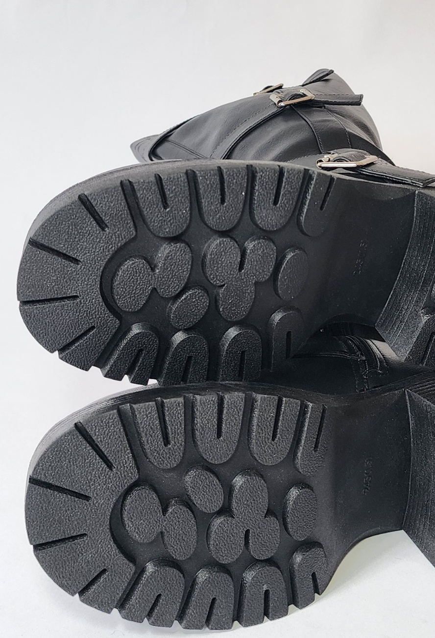 PLATFORM Gladiator Boots ( Premium)