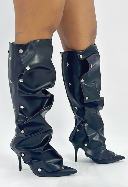 SCARLET BOOTS - PREMIUM BLACK