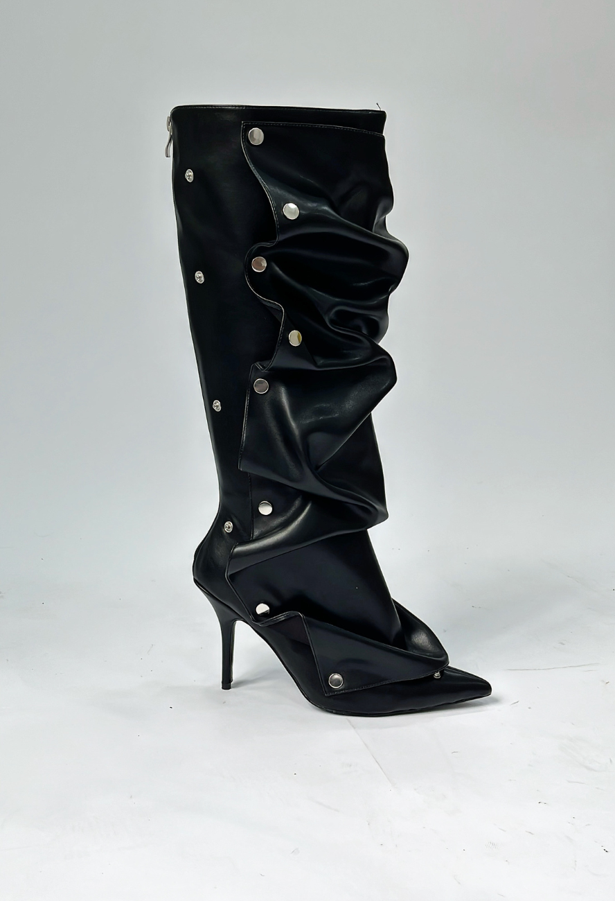 SCARLET BOOTS - PREMIUM BLACK