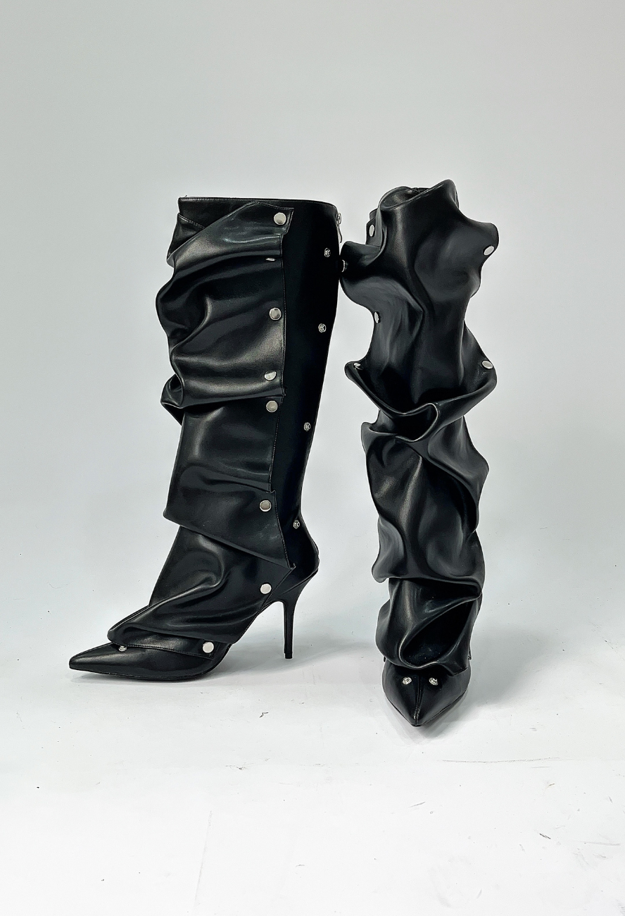 SCARLET BOOTS - PREMIUM BLACK