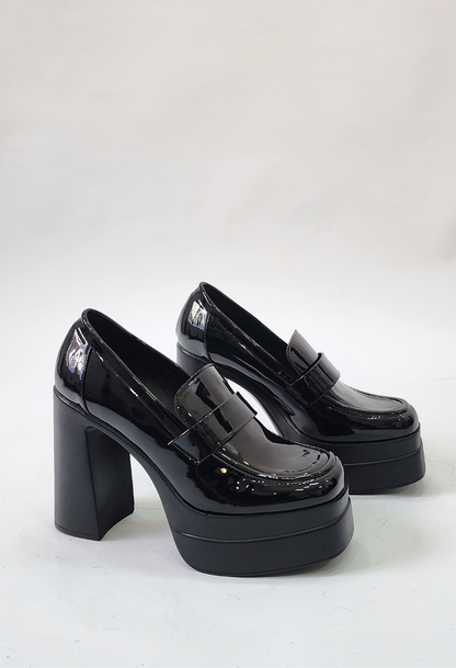 School Petty BOOT - MONDAY