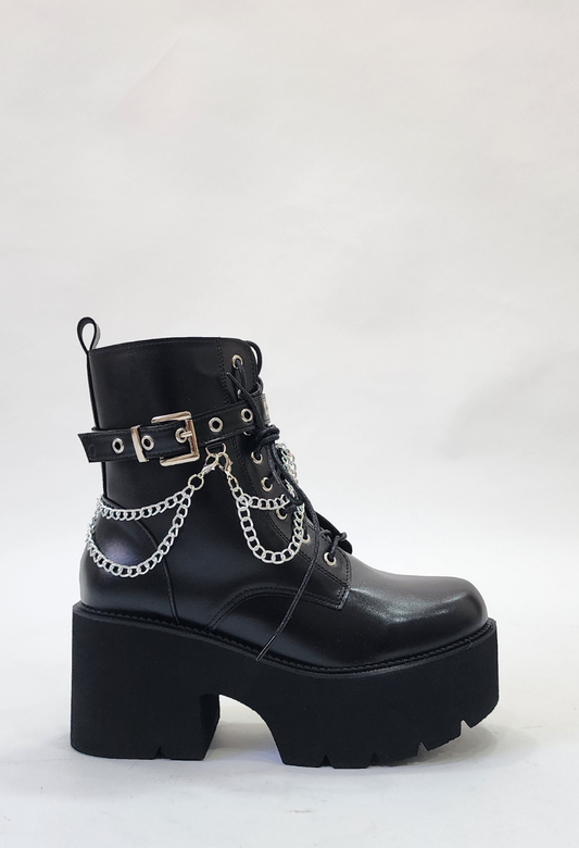 OX Chain Boots