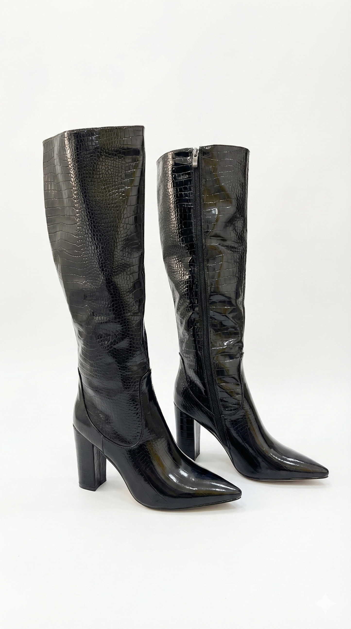 Noir Croc Boot (BLACK)